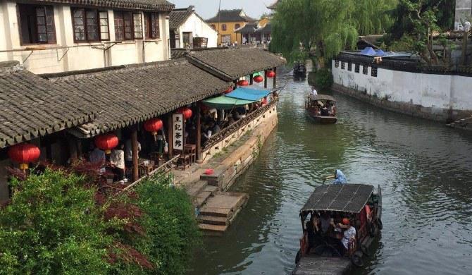 云南省消防救援总队:镇雄山体滑坡救援全力推进,已累计搜寻出29名失联人员